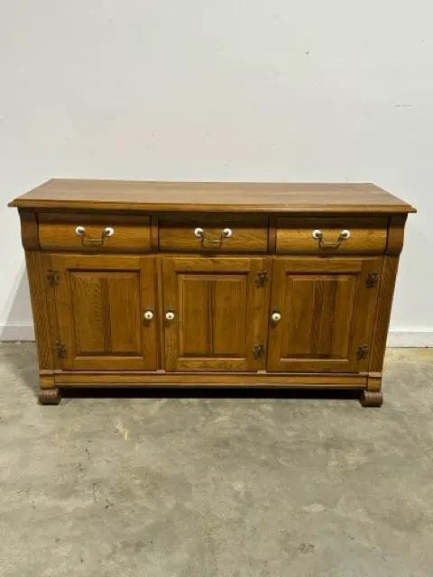 Keller Oak Buffet With 3 Drawers And 3 Doors - Image 1