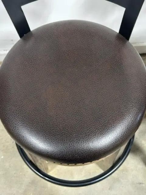 Set Of 2 Ashley Counterheight Stools With Faux Leather Seats - Thumbnail 3
