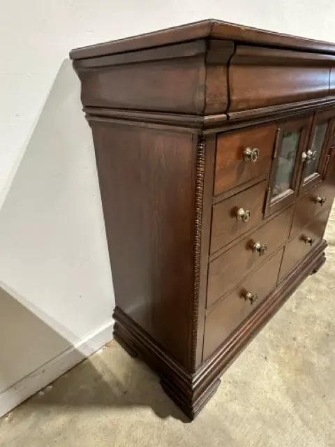 Broyhill Wooden Media Console with 8 Drawers & 2 Doors - Thumbnail 5