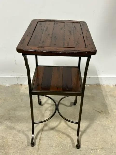 Hekman Rue de Bac wooden side table - Thumbnail 2