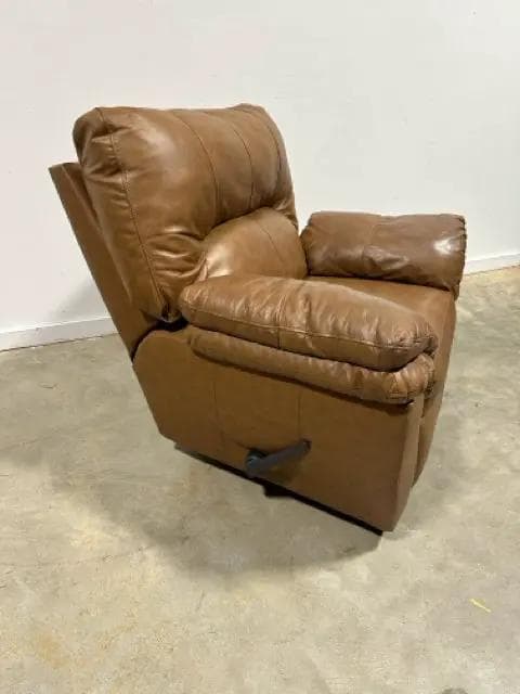 Ashley Whitlock Caramel Rocker Recliner - Thumbnail 4