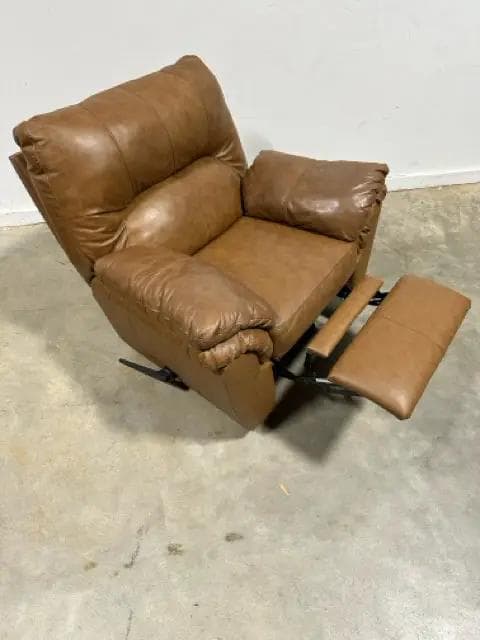 Ashley Whitlock Caramel Rocker Recliner - Thumbnail 5