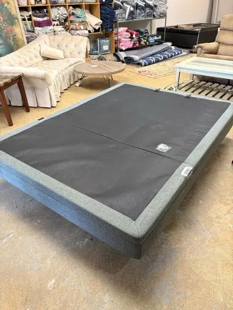 Queen Adjustable Bedframe - Image 1