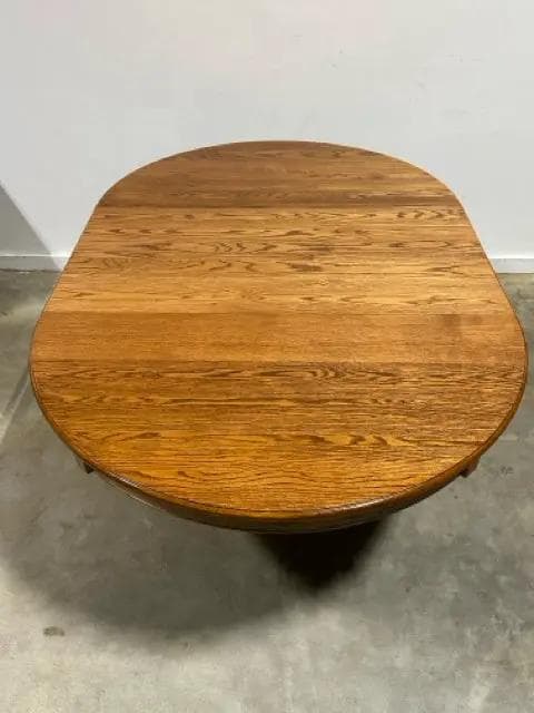 Round Oak Dining Table With 6 Chairs And 2 11.5" Leaves - Thumbnail 4