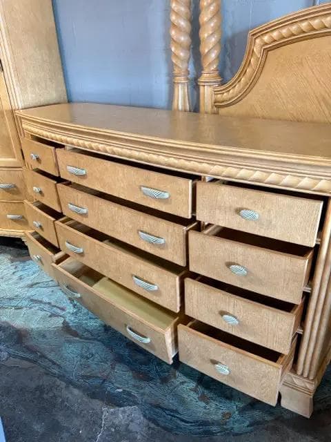 Blonde Wooden Dresser With 12 Drawers - Thumbnail 3