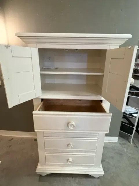 American Woodcrafters Cottage Traditions White Lingerie Chest - Thumbnail 3