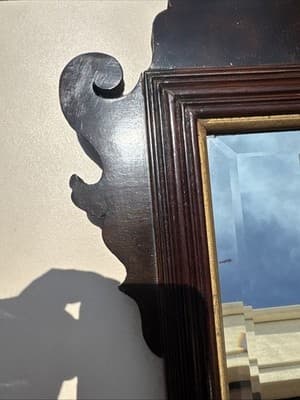 Henkel Harris Mahogany Chippendale Shell Mirror Looking Glass 36x19” - Thumbnail 4