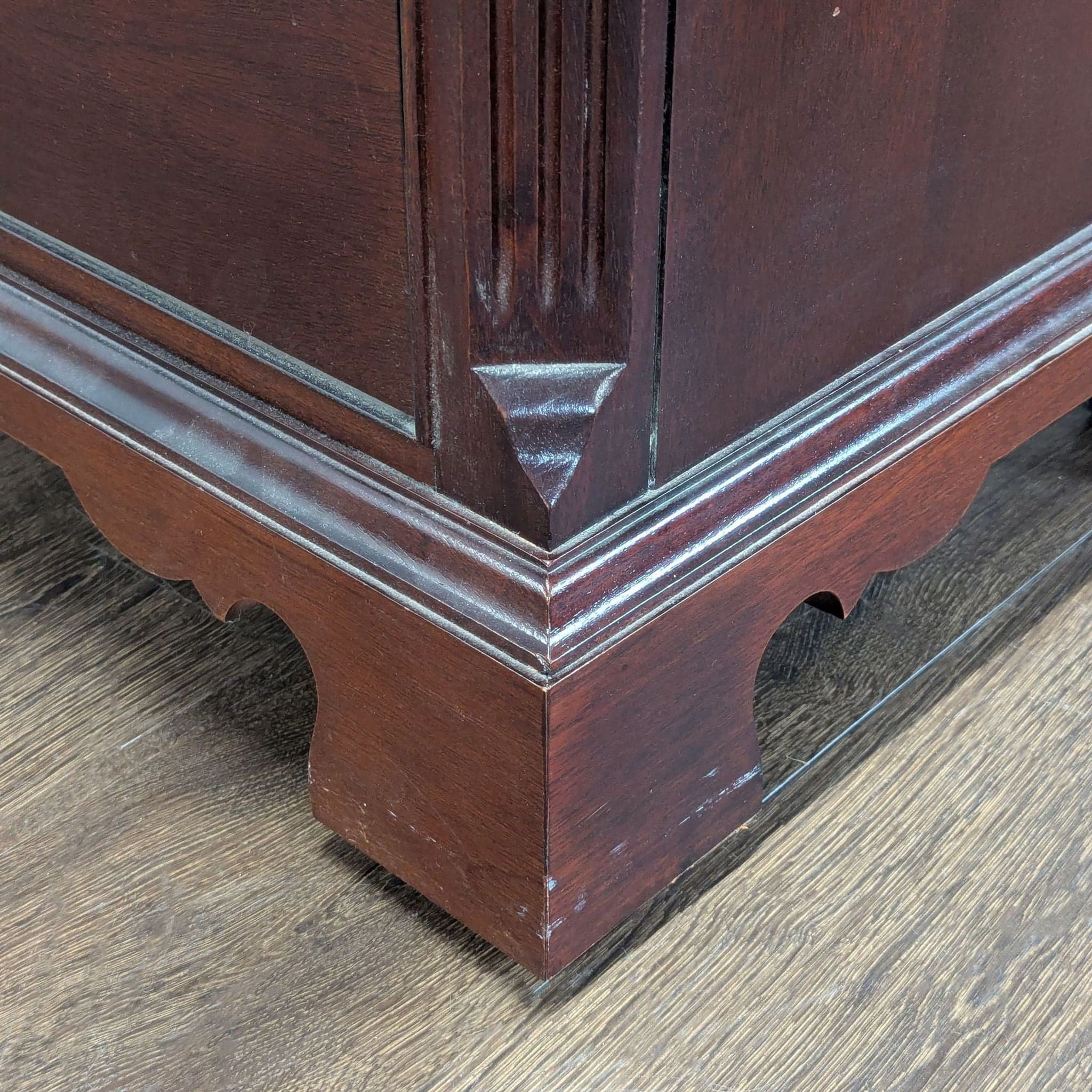 Thomasville Traditional 12-Drawer Dresser - Thumbnail 8