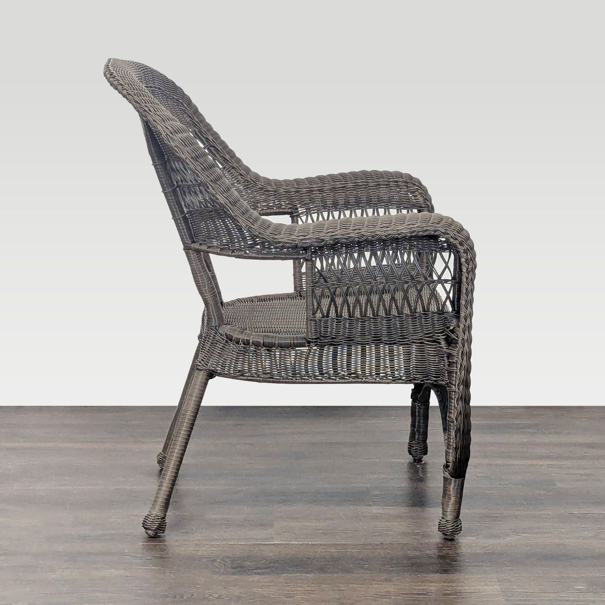 Classic Brown Wicker Outdoor Arm Chair - Sturdy and Stylish - Thumbnail 5