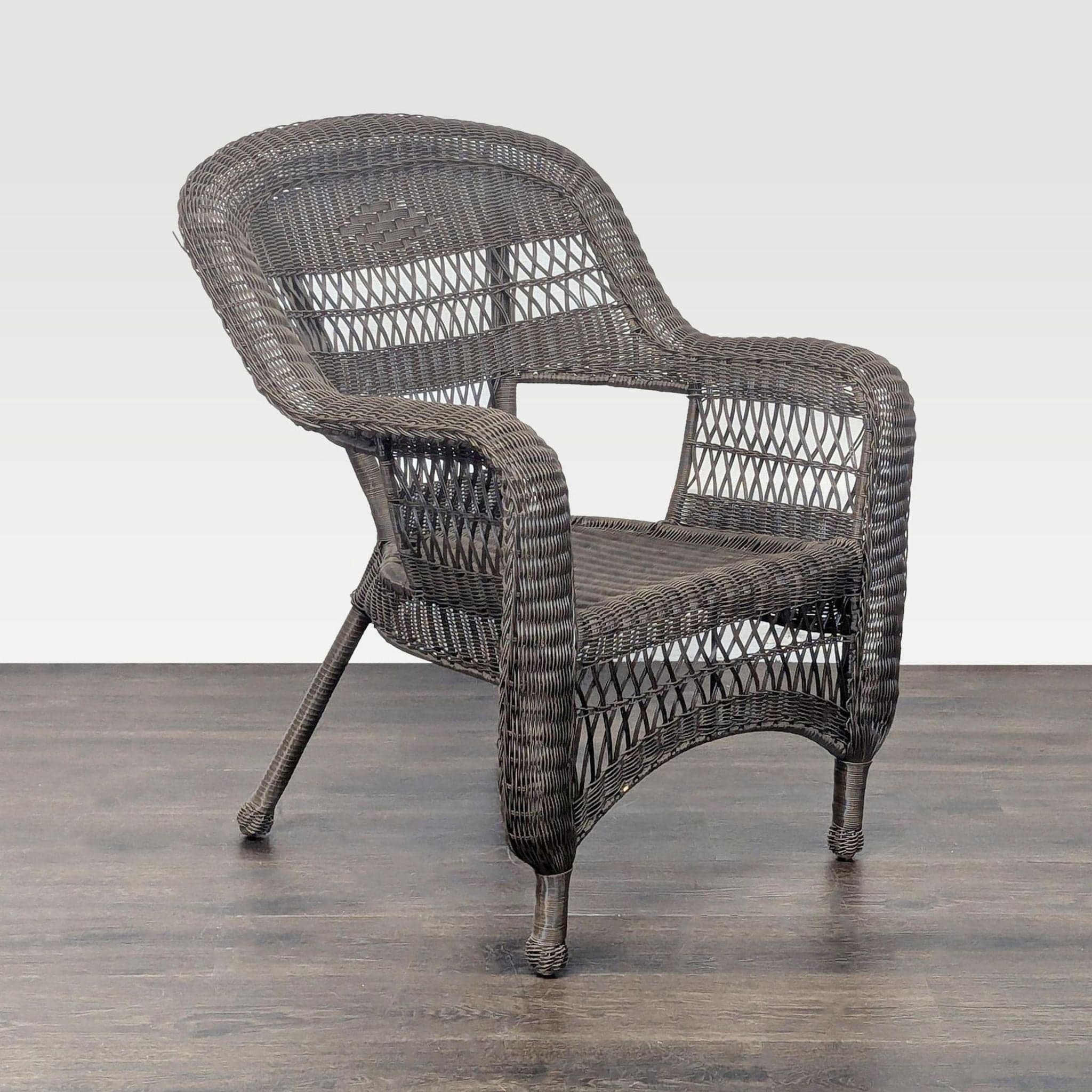 Classic Brown Wicker Outdoor Arm Chair - Sturdy and Stylish - Thumbnail 2