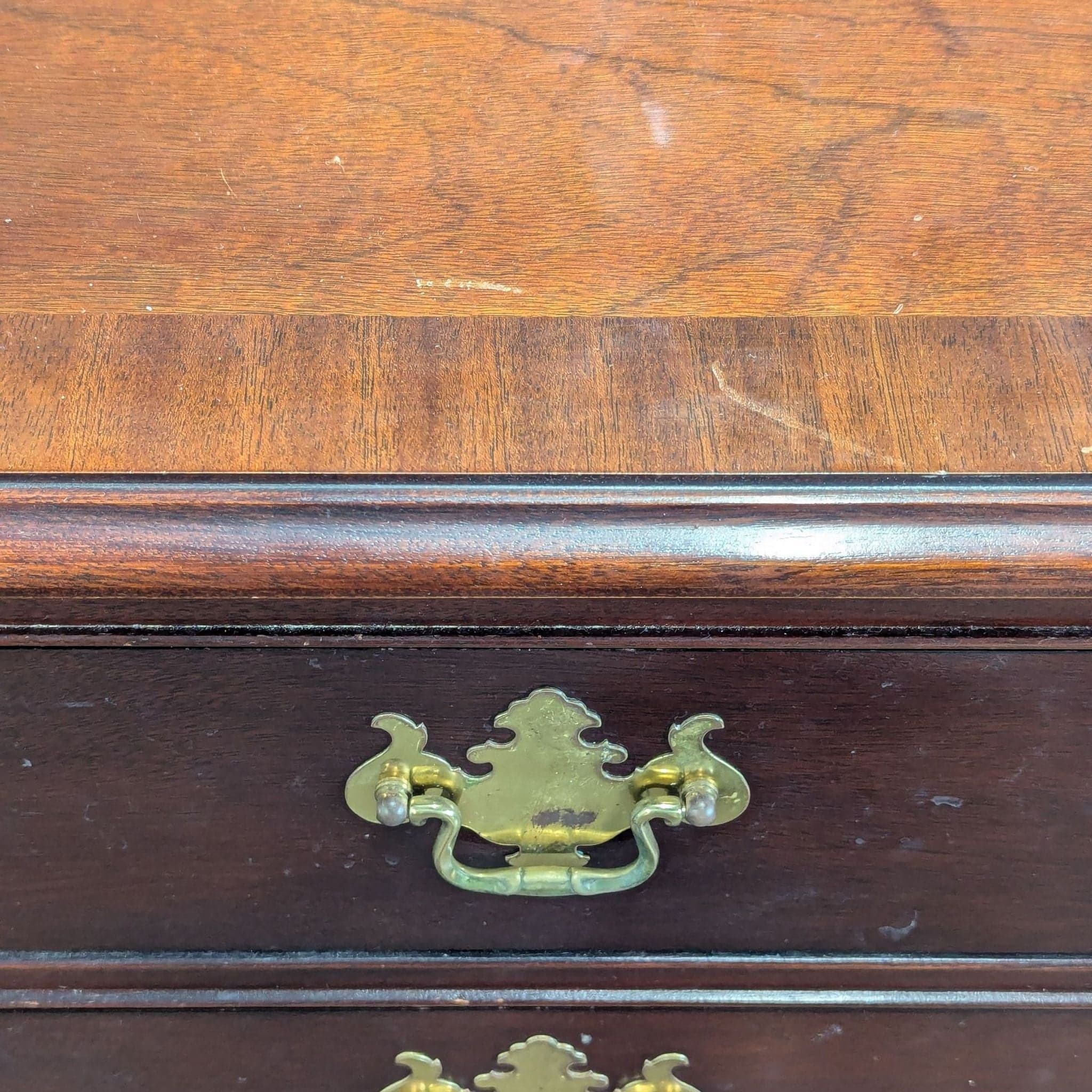 Thomasville Traditional 12-Drawer Dresser - Thumbnail 9