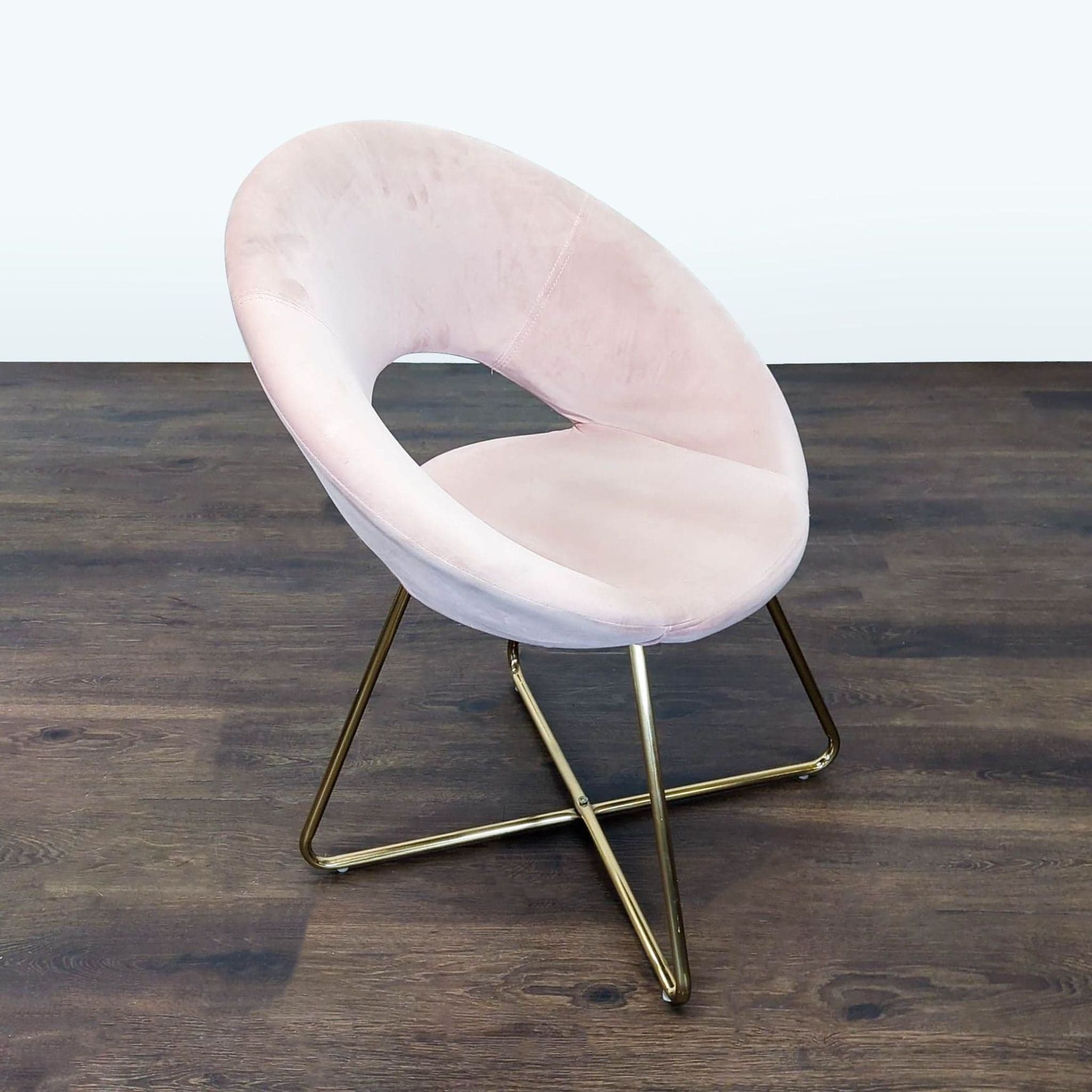 Modern Pink Velvet Lounge Chair with Gold Metal Legs - Thumbnail 2