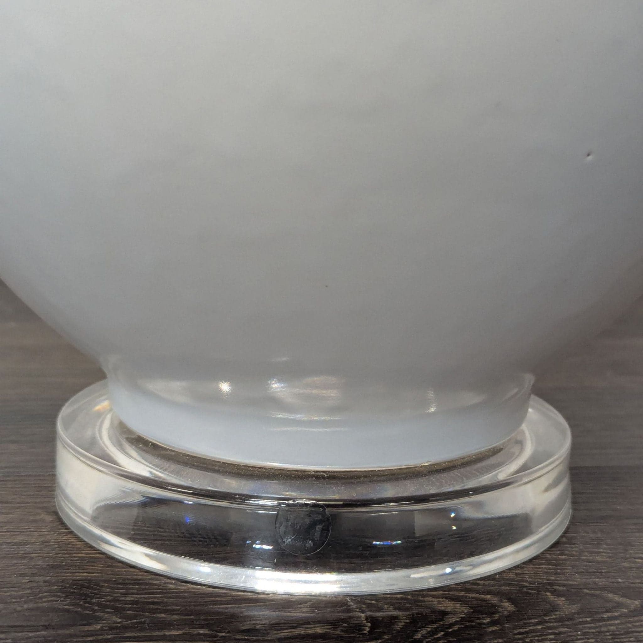 Safavieh Blanche Set of 2 Modern White Ceramic Table Lamps with Drum Shades - Thumbnail 5