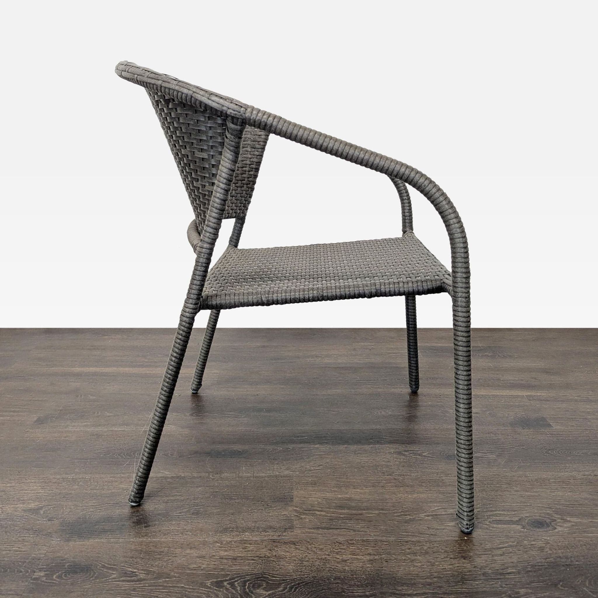 Set of 4 Woven Stackable Patio Chairs - Thumbnail 3
