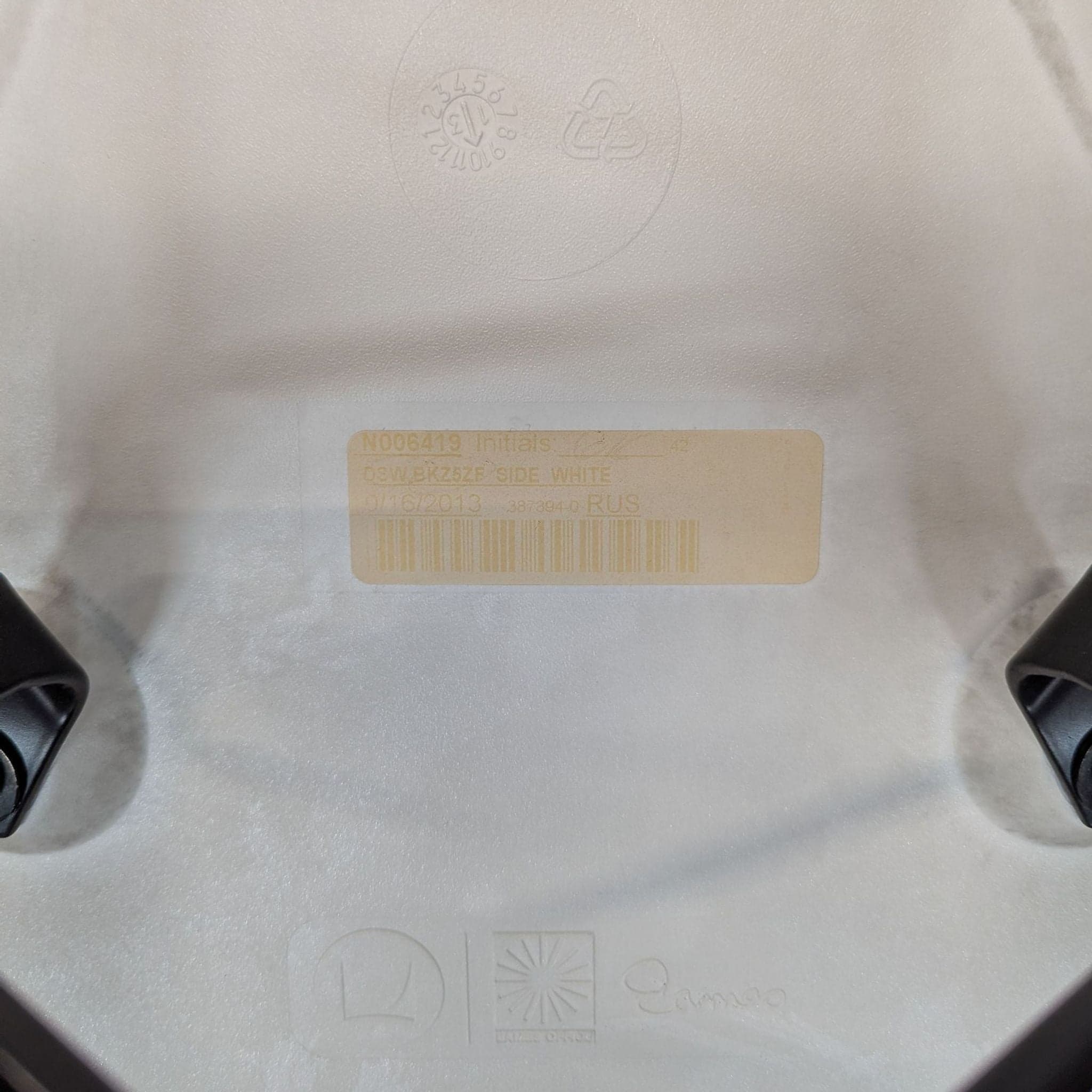 Set of Six Herman Miller Eames Molded Plastic Side Chairs - Thumbnail 8