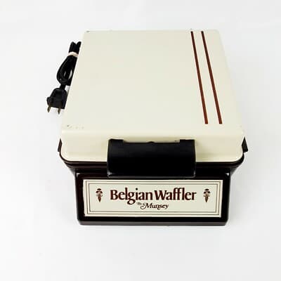 Vintage Retro Kitchen Belgian Waffler by Munsey Single Waffle Maker BW-2.  500W. - Thumbnail 2
