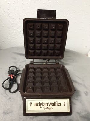 Vintage Retro Kitchen Belgian Waffler by Munsey Single Waffle Maker BW-2.  500W. - Image 1