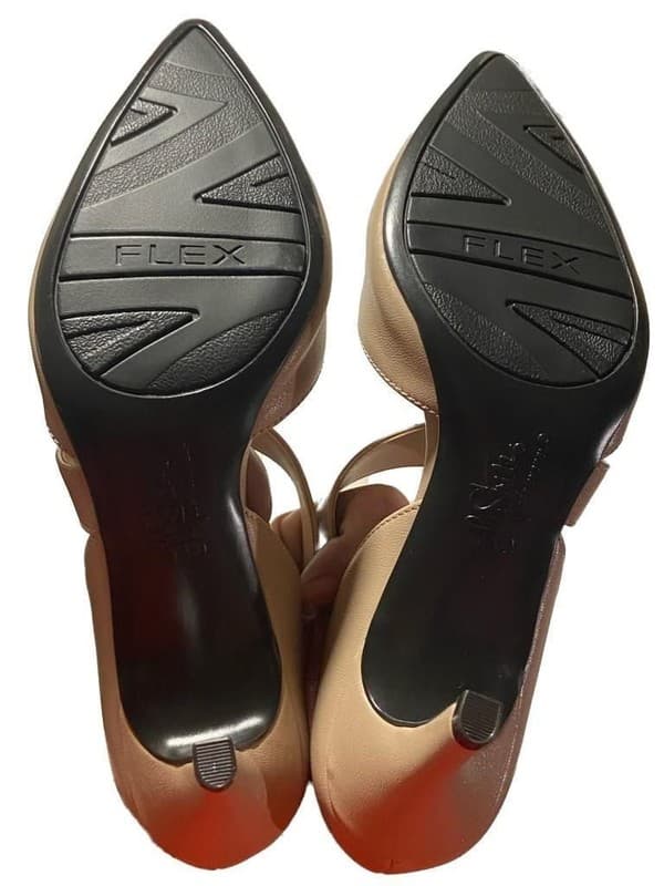 LifeStride Suki Soft System Asymmetric Strap Pumps Taupe - Thumbnail 3