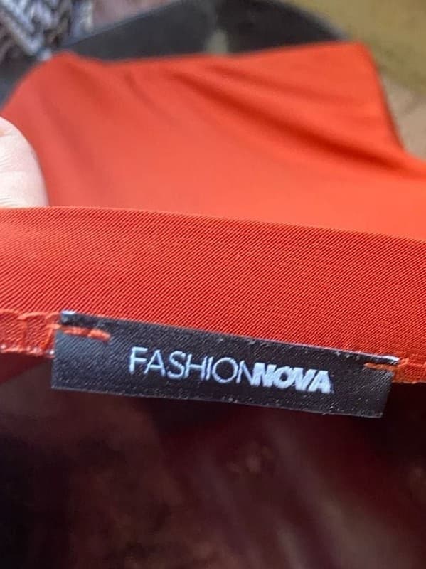 Fashion Nova Strapless Seamless Scoop Neck Bodysuit - Terracotta - Thumbnail 3