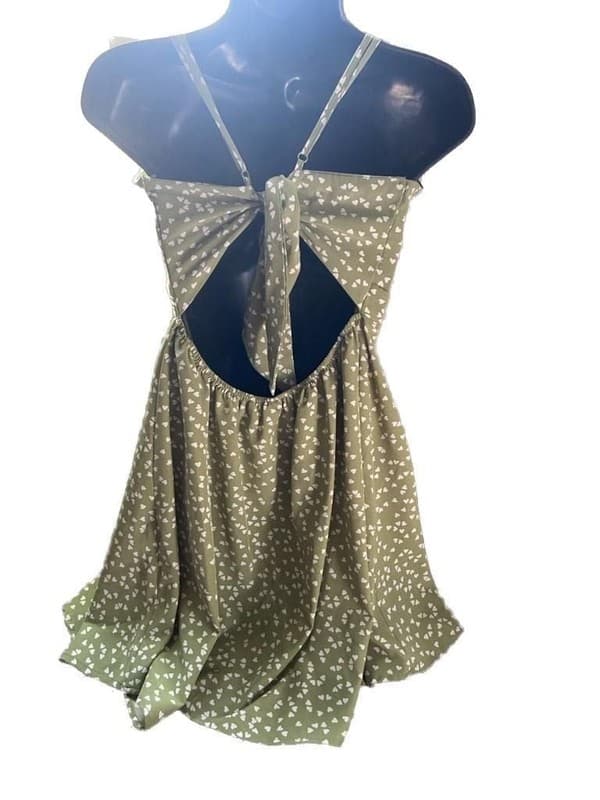 SHEIN Green Twist Front Backless Heart Print Cami Mini Dress - Thumbnail 2