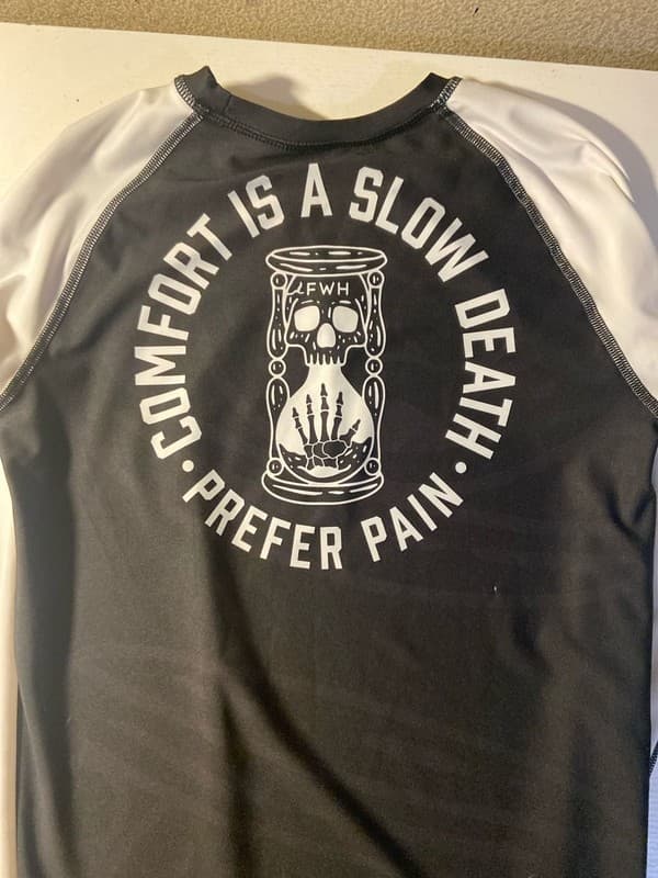 Few Will Hunt Comfort Is A Slow Death Long Sleeve Rash Guard - Thumbnail 3