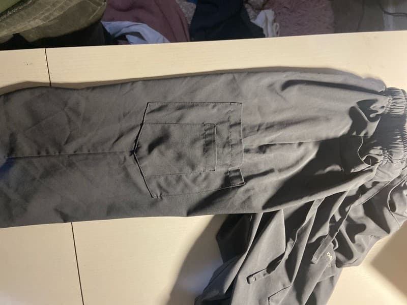 Dagacci Unisex 4-Pocket Medical Scrub Cargo Pants with Drawstring in Gray - Thumbnail 4