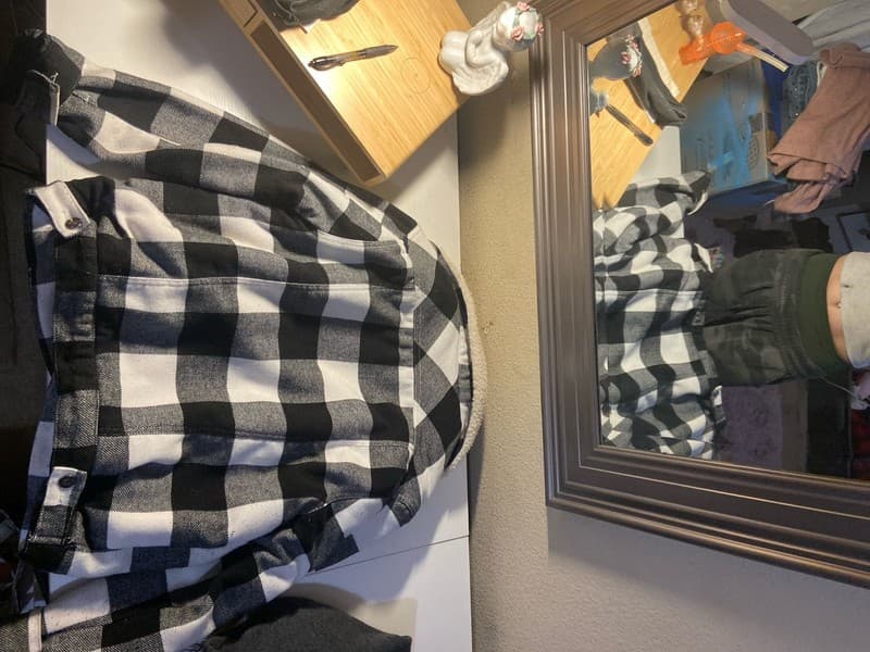 Love Tree Women's Black and White Buffalo Plaid Sherpa Lined Trucker Jacket - Thumbnail 4