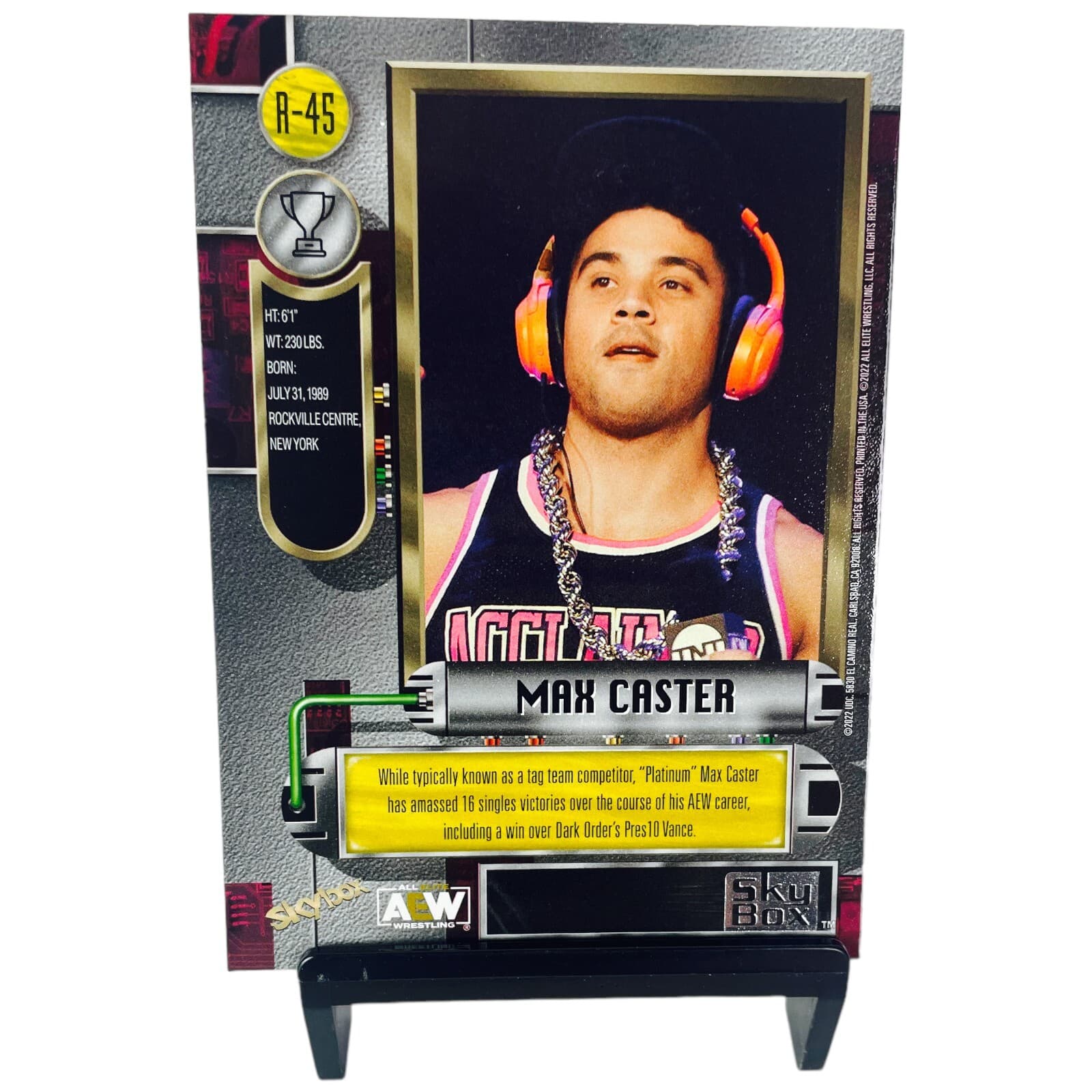 2022 Skybox AEW Metal Universe MAX CASTER Retro Set Insert R-45 Wrestling Card - Thumbnail 2