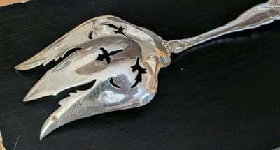 Reed & Barton "Les Six Fleurs" Sterling Silver 9.75" Pierced Salad Serving Fork - Thumbnail 12