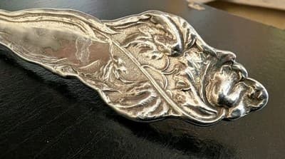 Reed & Barton "Les Six Fleurs" Sterling Silver 9.75" Pierced Salad Serving Fork - Thumbnail 10