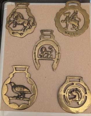 Vintage Set of 5 English Horse Brasses -Made in England - Image 1