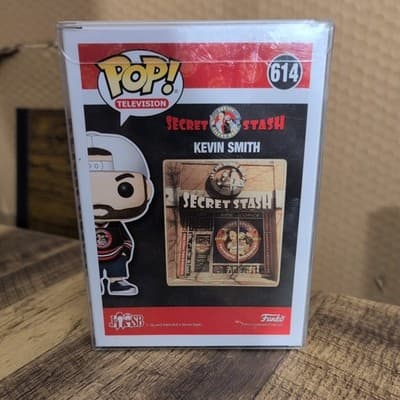 Funko POP Television – Kevin Smith #614 Secret Stash 20th Anniversary Exclusive - Thumbnail 3