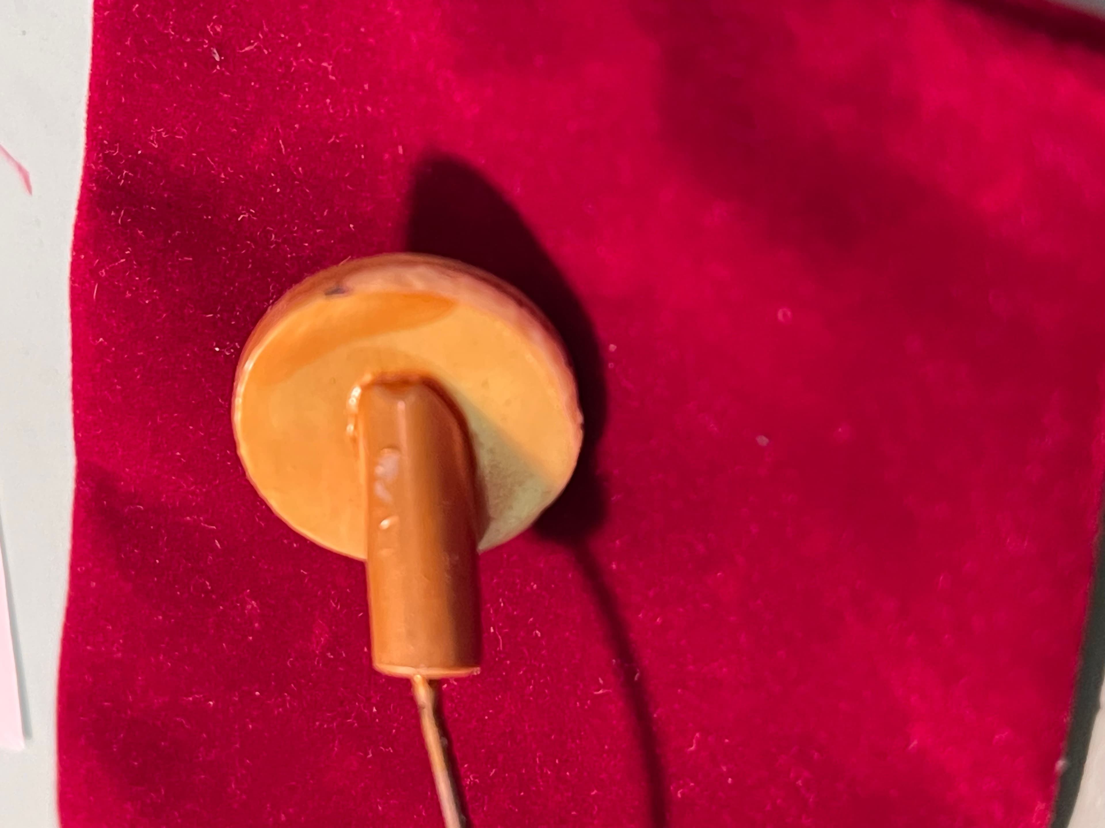 Vintage Yellow Art Deco Hatpin Featuring Rhinestones On A Spherical Top - Thumbnail 7