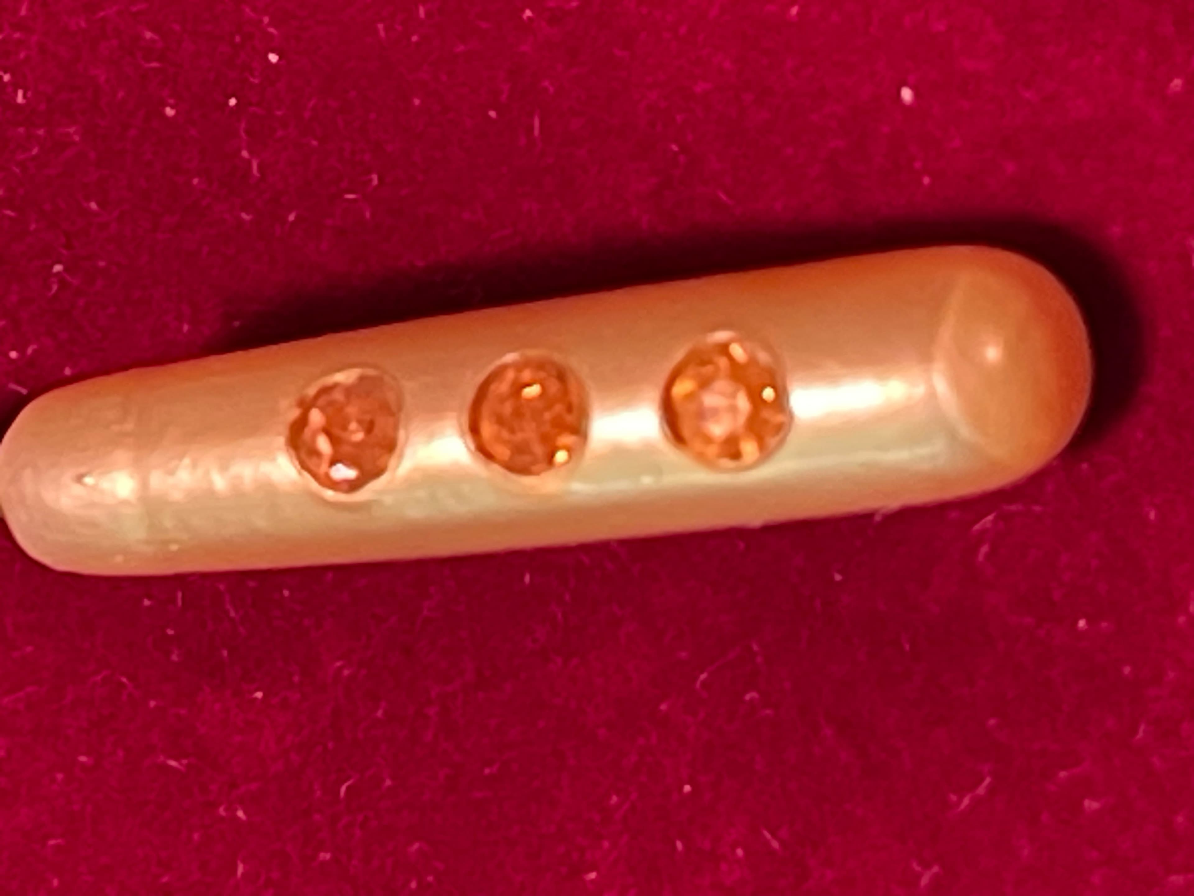 Vintage Yellow Art Deco Hatpin Featuring Rhinestones On A Spherical Top - Thumbnail 9