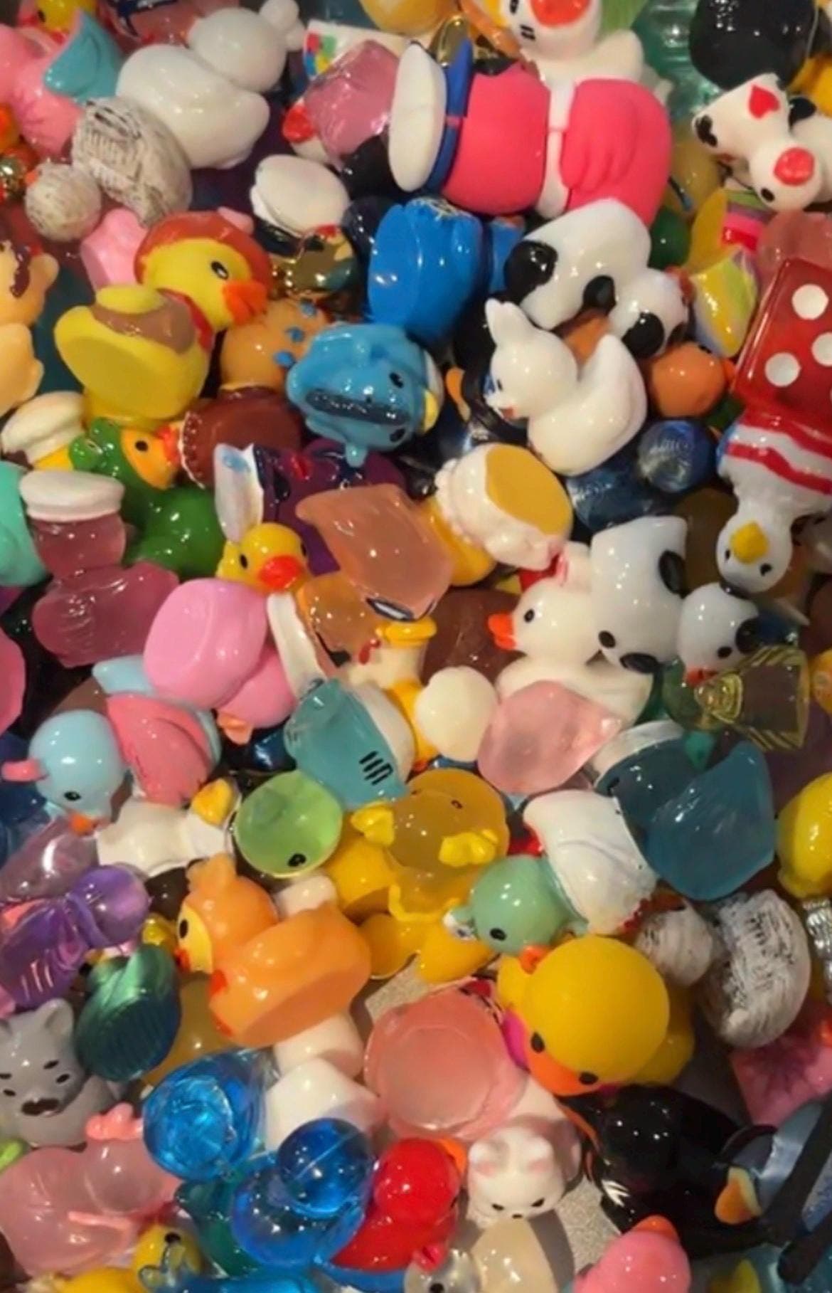 MYSTERY SCOOP - Mini Resin Ducks | Cruise Ducks, Jeep Ducks, Fairy Garden Miniatures | Random Mix, No Duplicates - Thumbnail 4