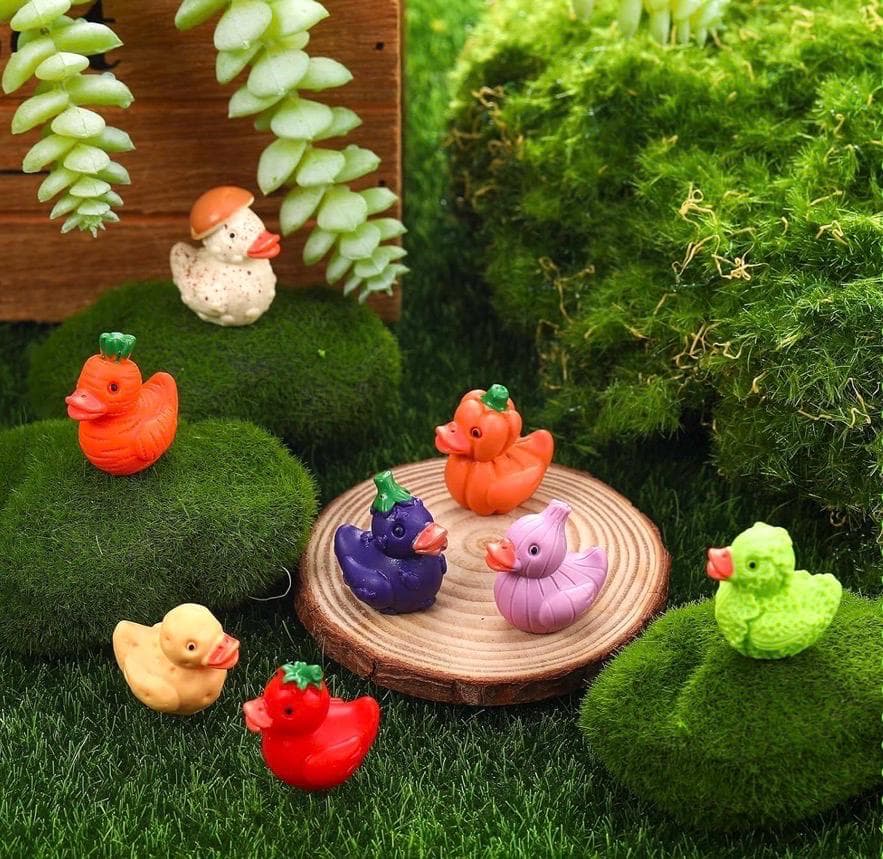 Set of 8 Vegetable Ducks – Mini Resin Garden Ducks (Cruise, Jeep) - Thumbnail 2