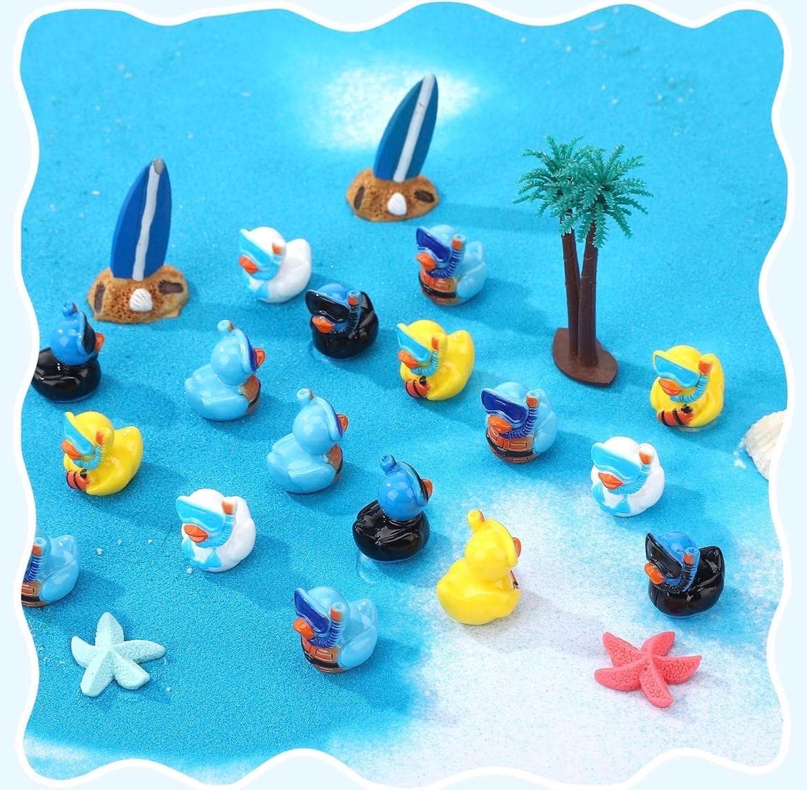 8 Mini Snorkeling Resin Ducks Set - Thumbnail 3
