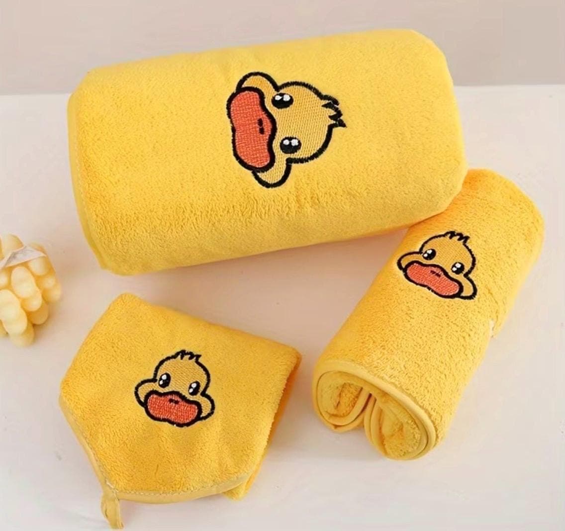 Cute Little Yellow Duck Bath Towel Set, Embroidered Duck Towels, Soft Quick Dry Bathroom Towels, Travel Towel Set, Duck Lover Gift - Thumbnail 7