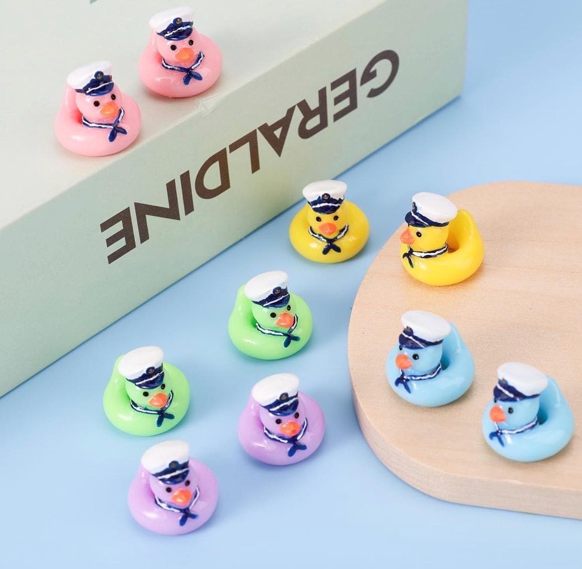 Mini Captain Duck Floaties Set of 5, Cruise & Jeep Ducks - Thumbnail 4