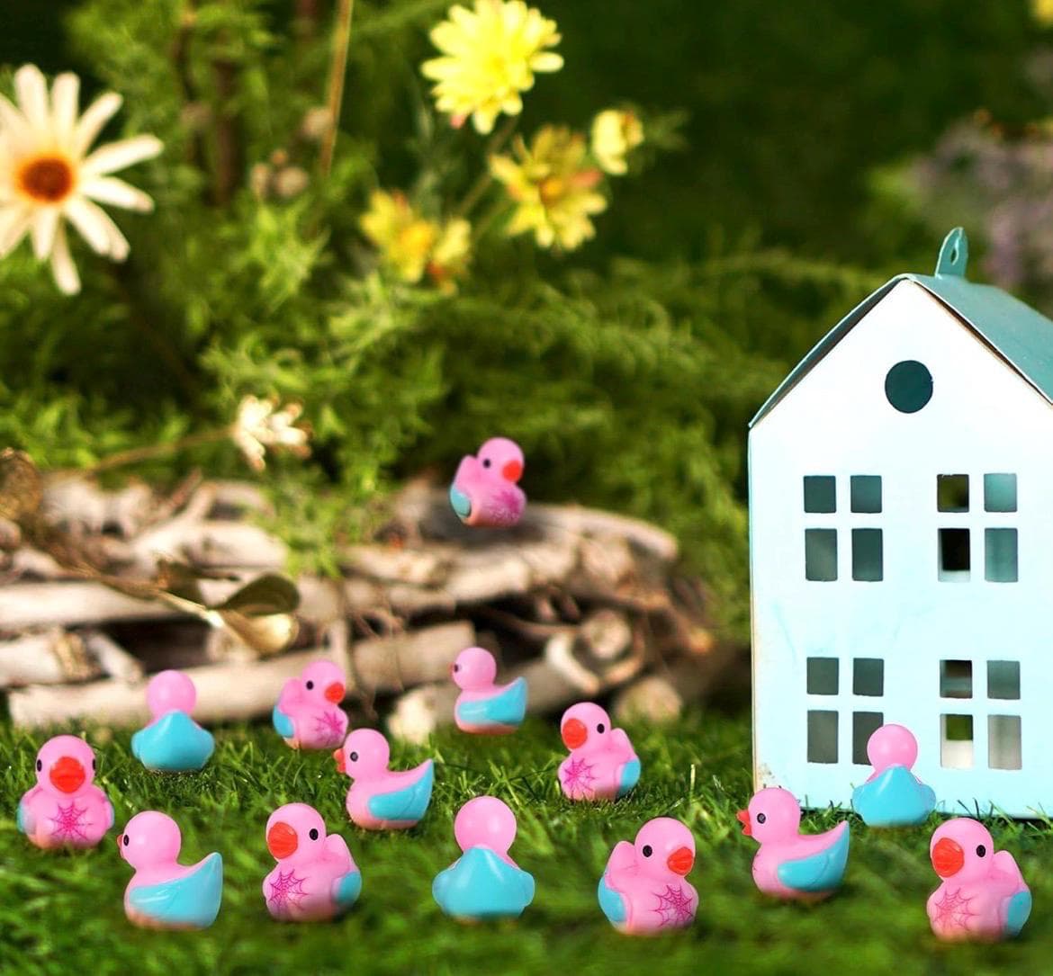 Mini Spider Woman Duck Set – 5pcs Pink Resin Ducks, Jeep Ducks, Cruise Ducks, Cute Hero Inspired Ducks, DIY Crafts, Collectible Ducks - Thumbnail 4