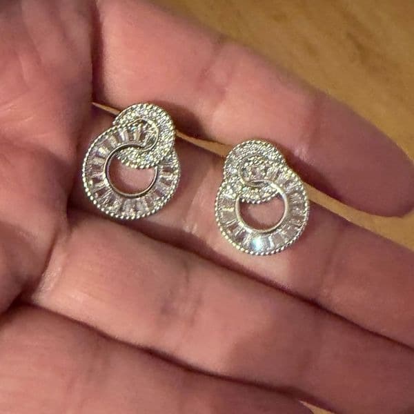 The Fancy Swirl Gorgeous earrings in 925 with lab created stones - Thumbnail 4