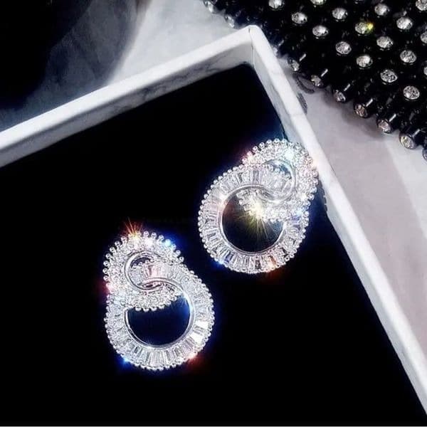 The Fancy Swirl Gorgeous earrings in 925 with lab created stones - Thumbnail 2