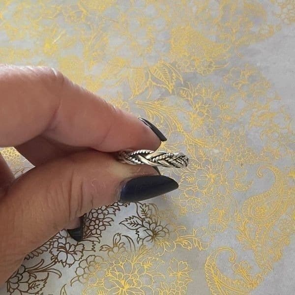 The Dainty Weave Ring in antiqued 925 silver - Thumbnail 6