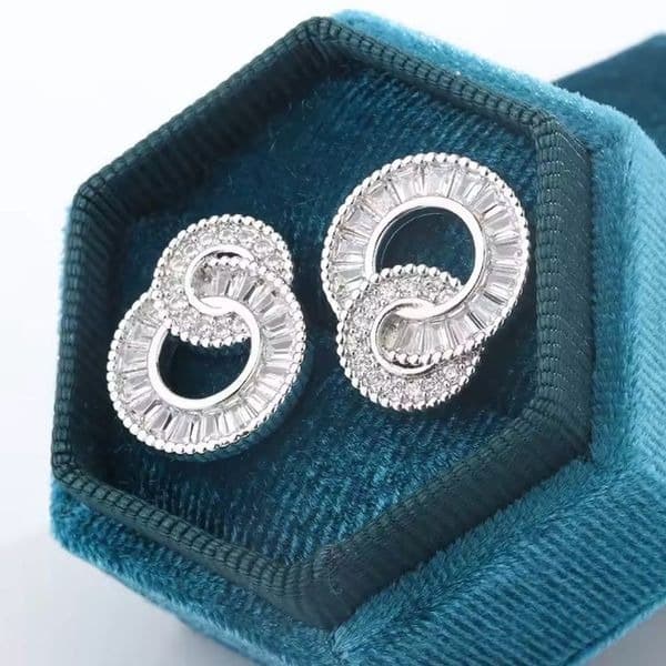 The Fancy Swirl Gorgeous earrings in 925 with lab created stones - Thumbnail 6