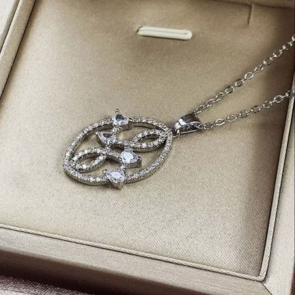 The Vintage Pendant with cubic zirconia in silver - Image 1
