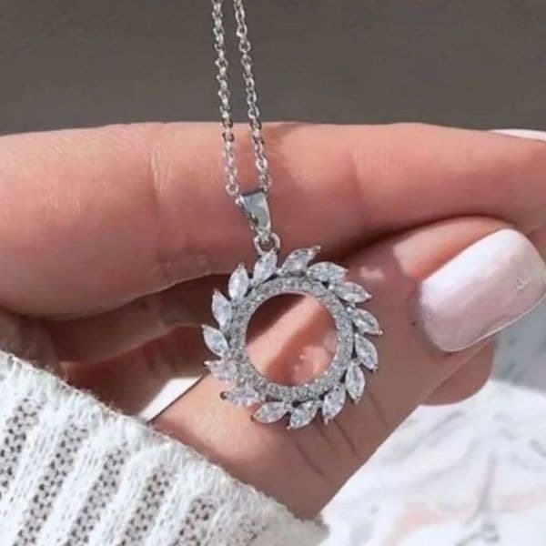 The Infinite Swirl Pendant Necklace in 925 silver and cz - Thumbnail 6