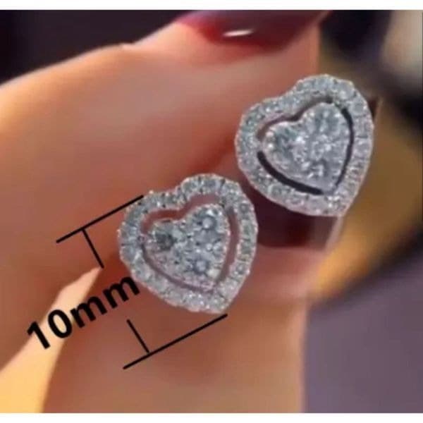 The Dainty Hearts stud 925 and white sapphire earrings - Thumbnail 3
