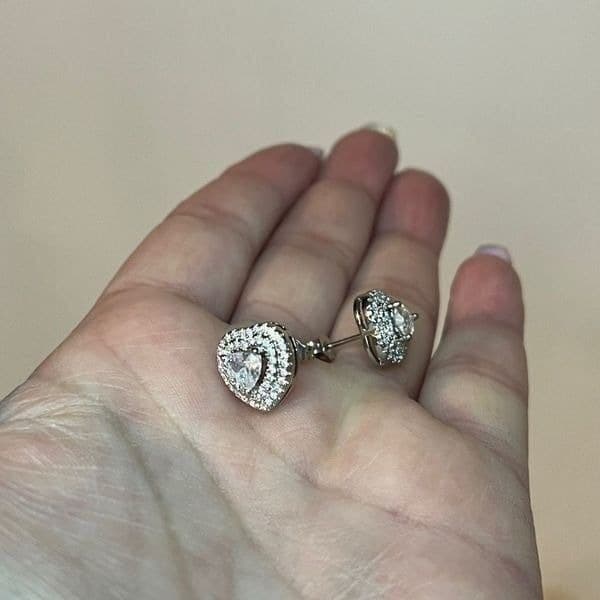 The Double Heart Earrings in 925 and brilliant cubic zirconia - Thumbnail 7