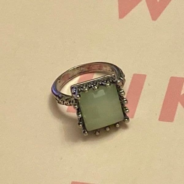 The Game Of Thrones 925 Silver Vintage inspired Peridot ring sz 6 - Thumbnail 5