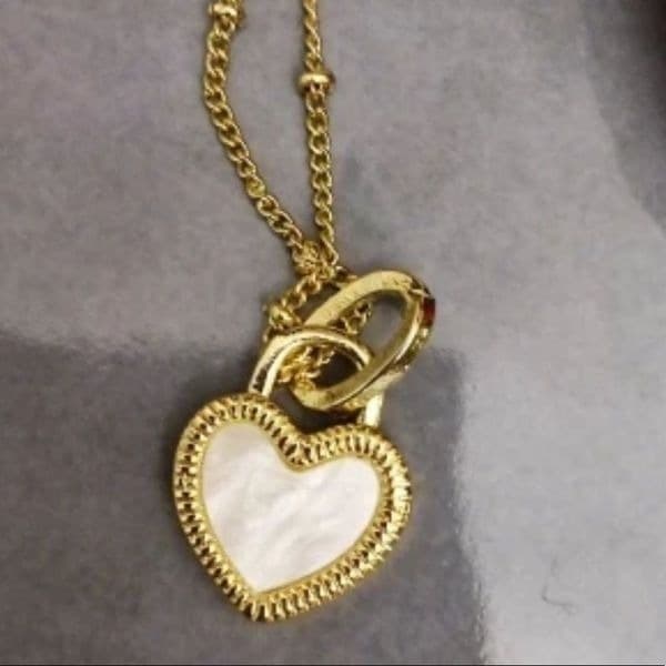 The Two Faced Heart Black/White Shell Pendant Necklace Gold over 925 - Thumbnail 7